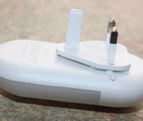 Useber LED Plug-in Night Light