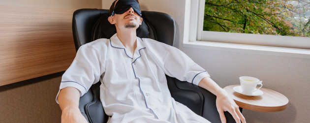 Massage chair - Istock 2267968054