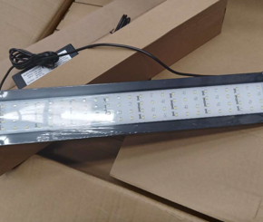 Lominie Aquarium Light sold via Amazon