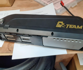HL R-Team E-Bike Batteries and Chargers